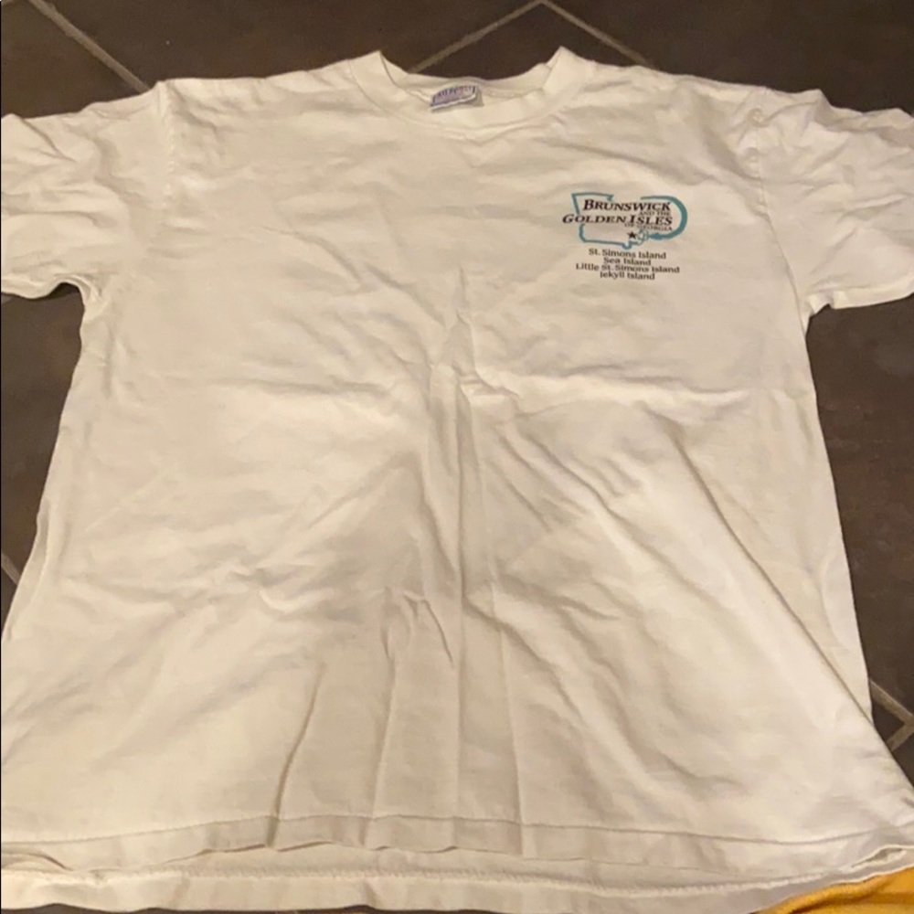 White t-shirt